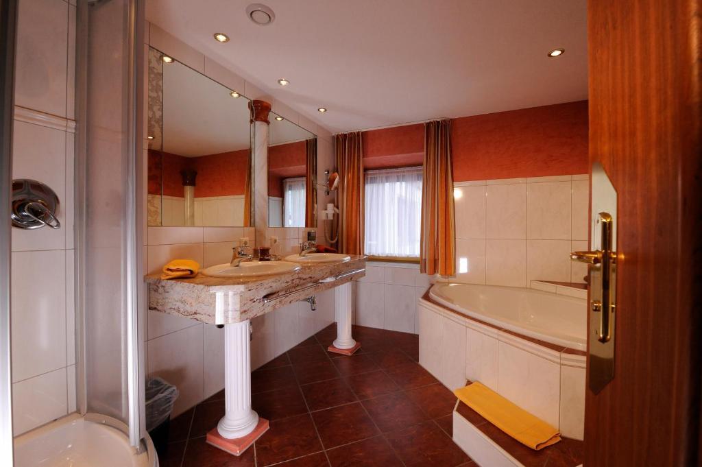 Hotel Post Kappl Kappl  Rom bilde